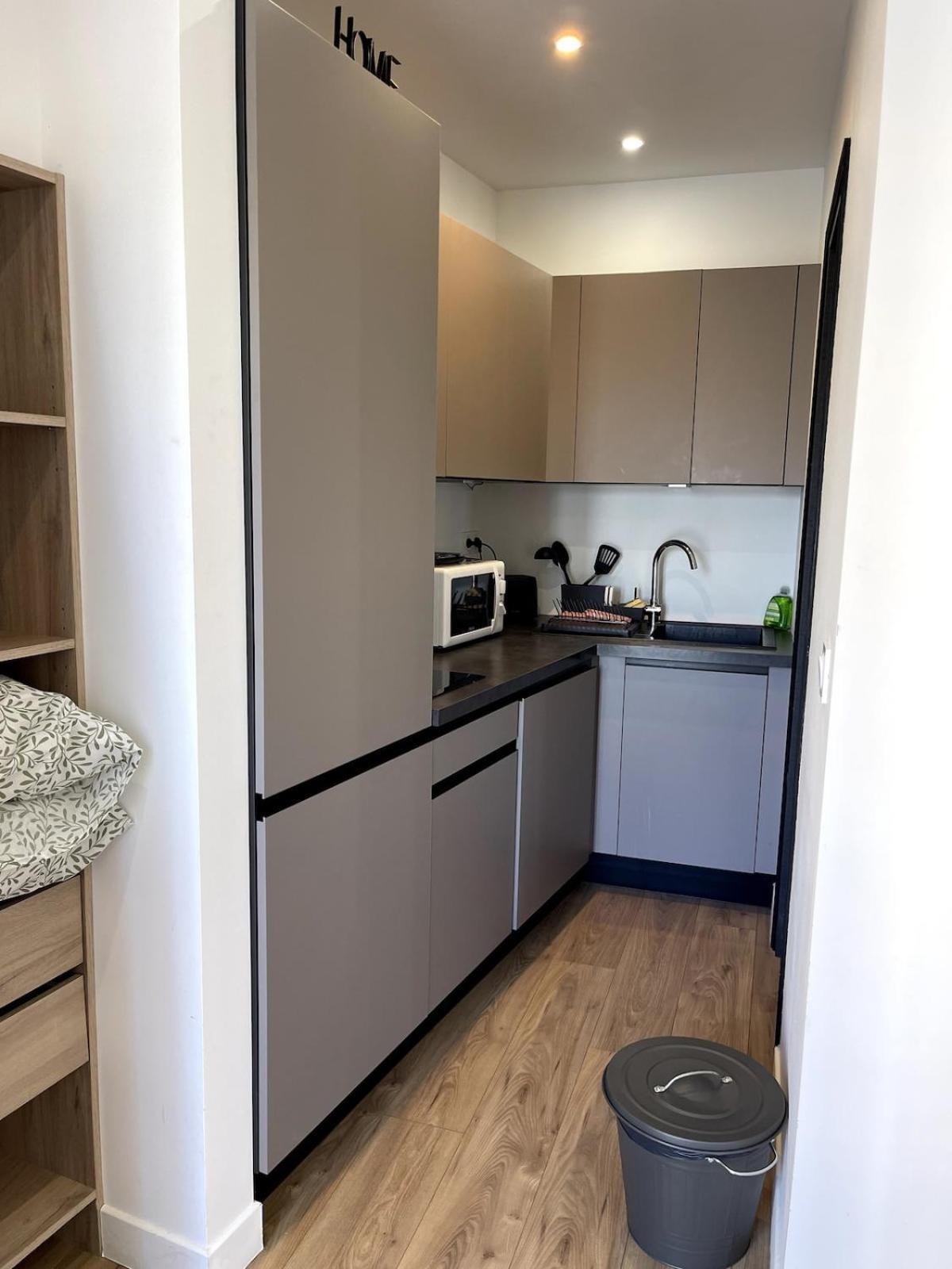 Appartement Joli Place Garibaldi, Vieux-nice, Port
